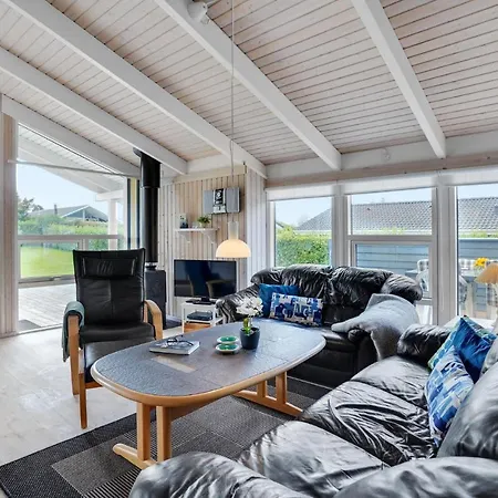 Stunning In Haderslev With Kitchen * Arosund